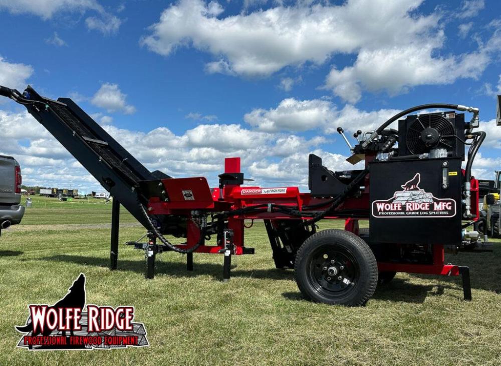 28C-C & 35C-C &ndash; Log Splitter with Attached Conveyor 